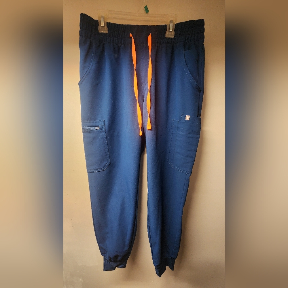 Figs Women's M Deep Reef Cargo Scrub Pants